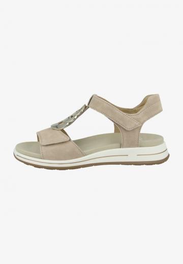 Босоножки на танкетке