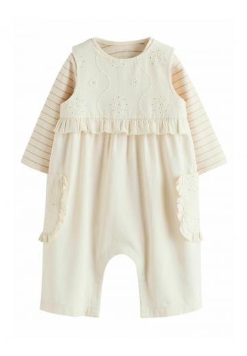 Набор одежды