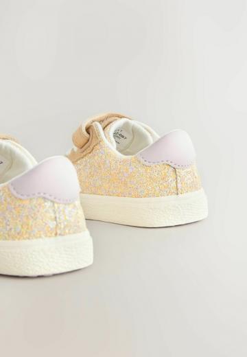 Детская обувь