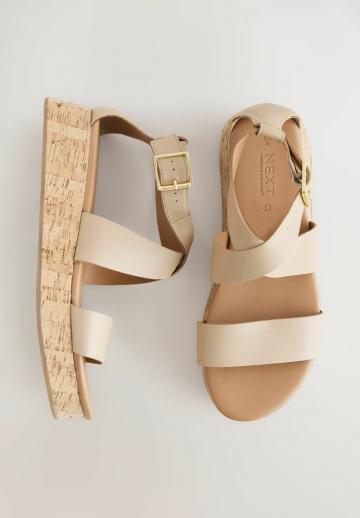 Босоножки на платформе