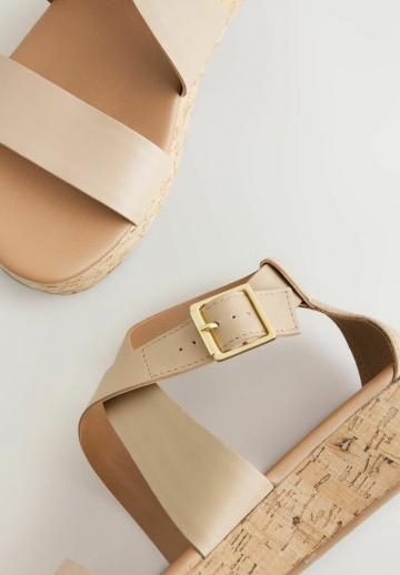 Босоножки на платформе