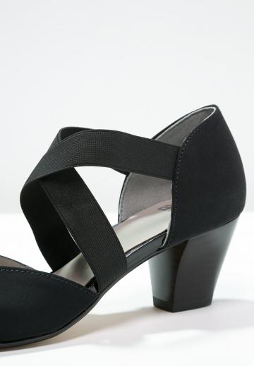 Туфли с ремешком