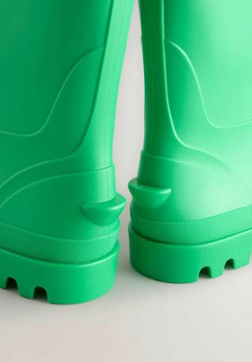 Резиновые сапоги