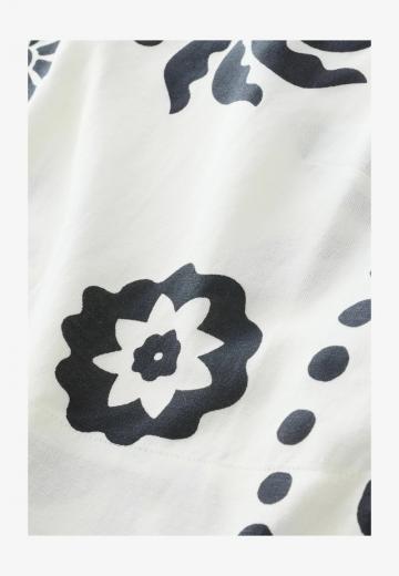 Блузка без рукавов