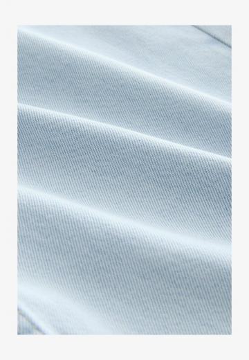 Короткие джинсы