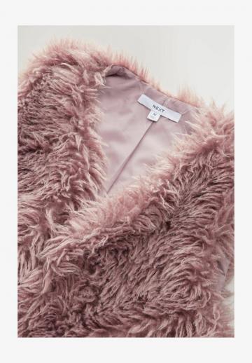 Пуховой жилет