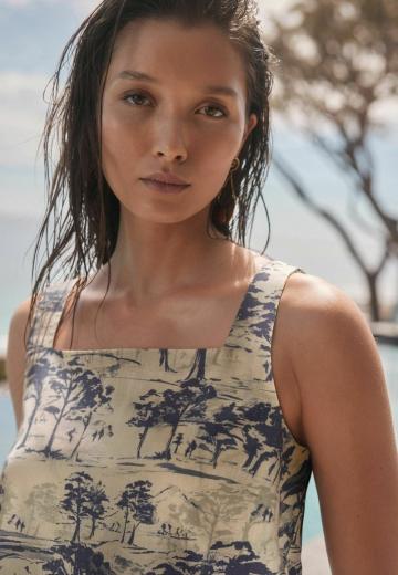 Блузка без рукавов