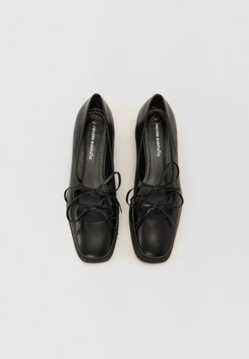 Полуботинки