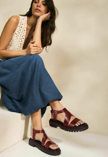 Босоножки на платформе