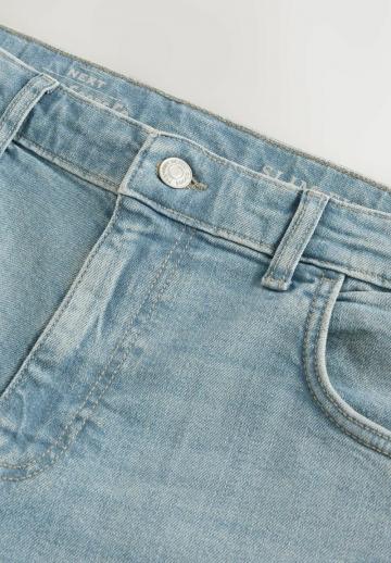 Узкие джинсы