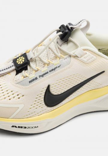 Беговые кроссовки