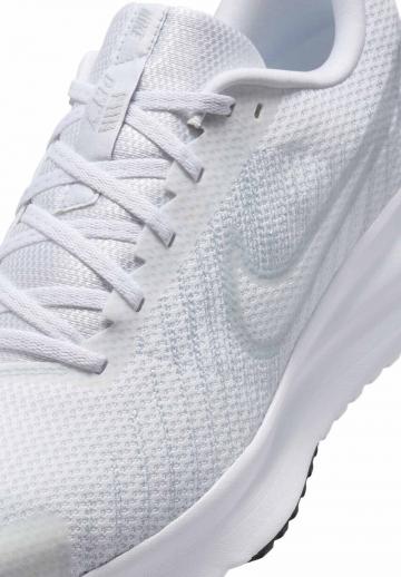 Беговые кроссовки