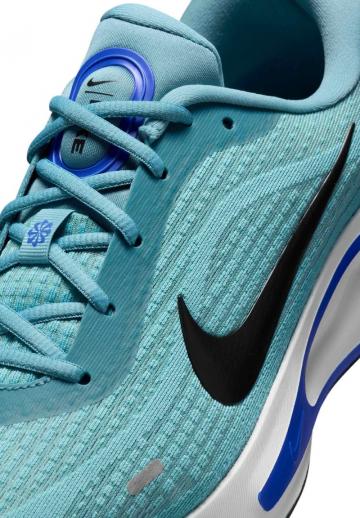 Беговые кроссовки