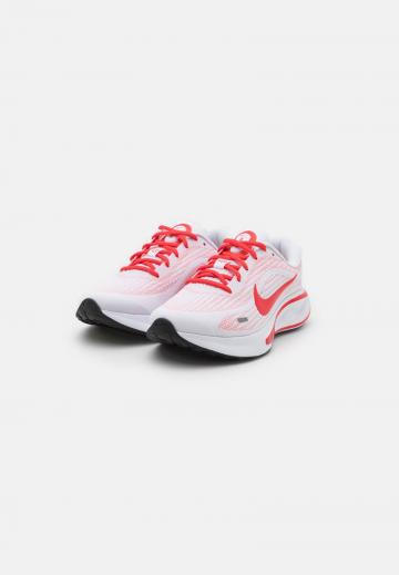 Беговые кроссовки