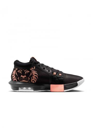 Баскетбольные кроссовки