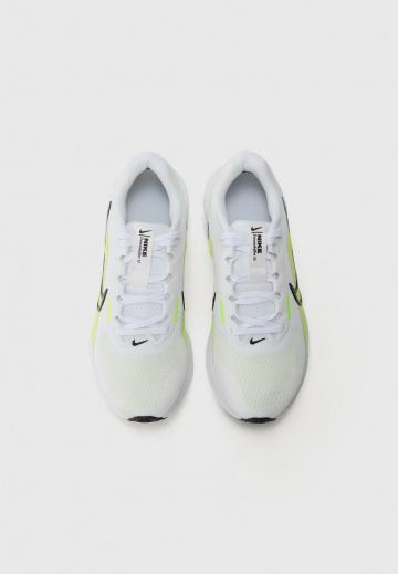 Беговые кроссовки