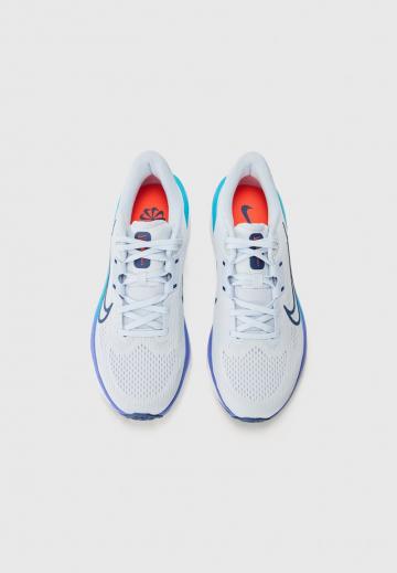 Беговые кроссовки