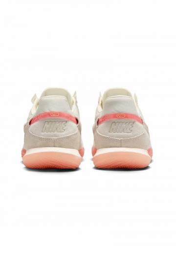 Тренировочные кроссовки