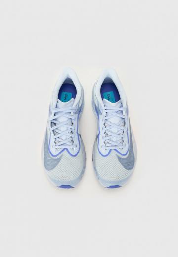 Беговые кроссовки