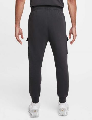 Брюки с накладными карманами