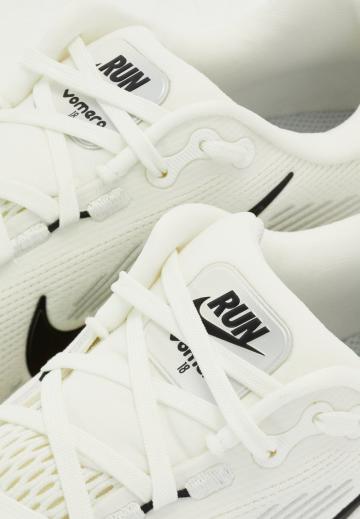 Беговые кроссовки