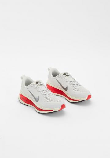 Беговые кроссовки