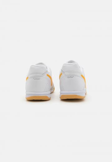 Гандбольные кроссовки