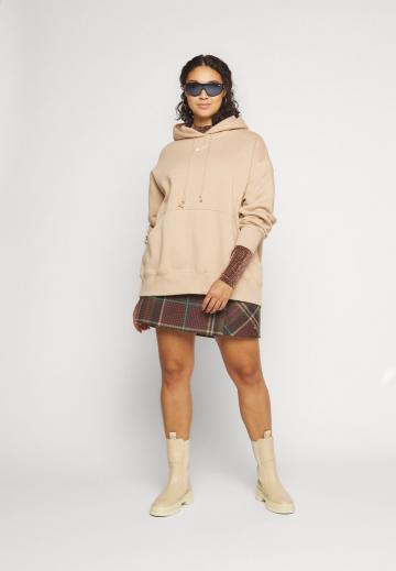 Пуловер с капюшоном