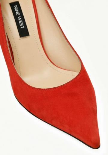 Туфли на высоком каблуке