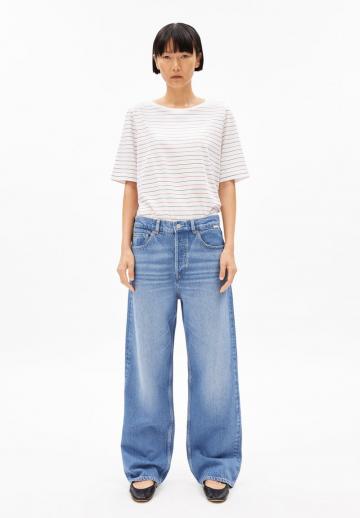 Клешеные джинсы