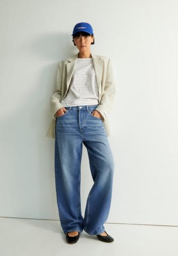 Клешеные джинсы