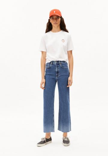 Короткие джинсы