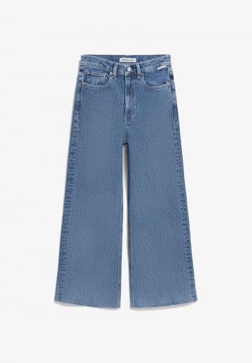 Короткие джинсы