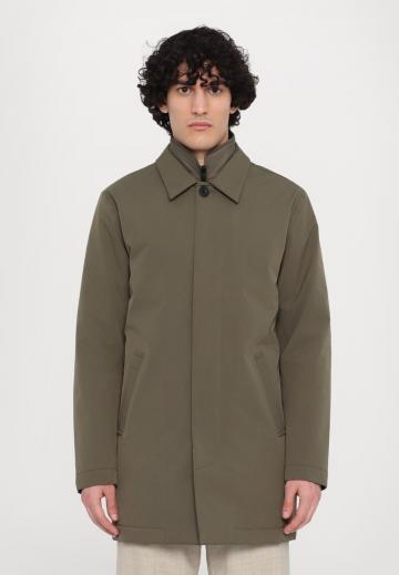 Короткое пальто