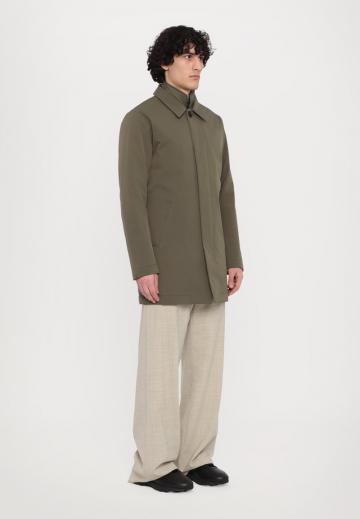 Короткое пальто