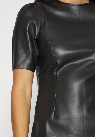 Платье футляр