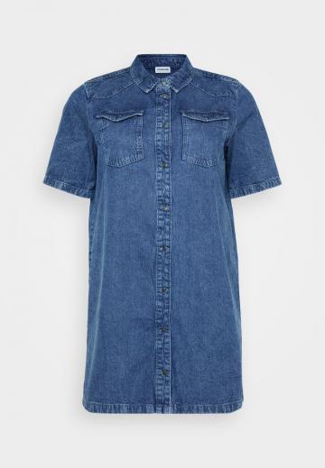 Джинсовое платье