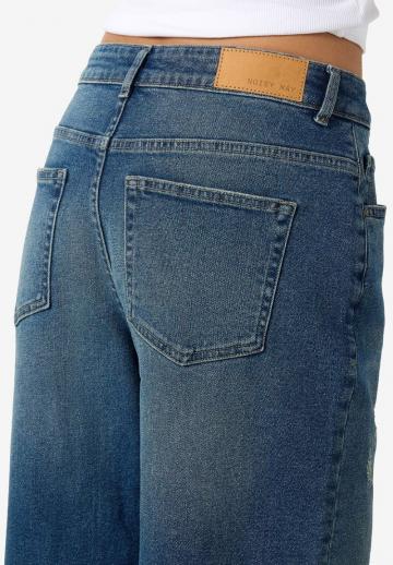 Свободные джинсы