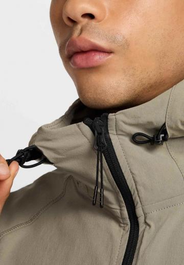 Куртка-дождевик