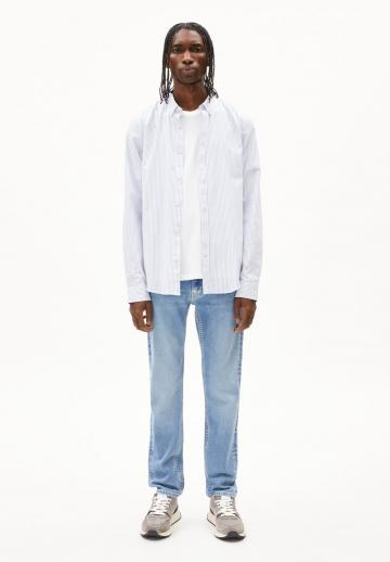 Узкие джинсы