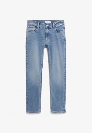 Узкие джинсы