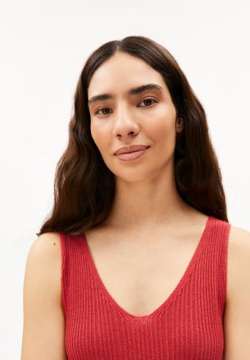 Вязаное платье