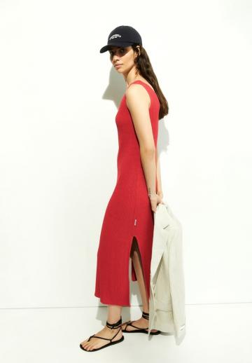 Вязаное платье