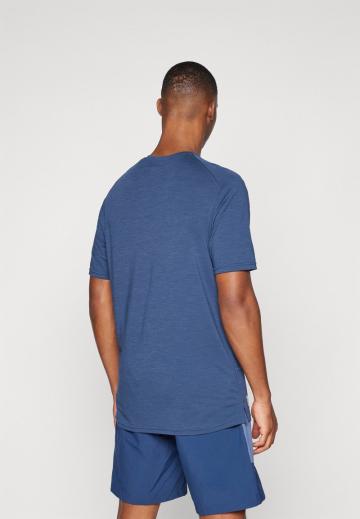 Спортивная майка