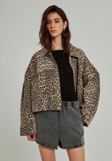 Джинсовая куртка