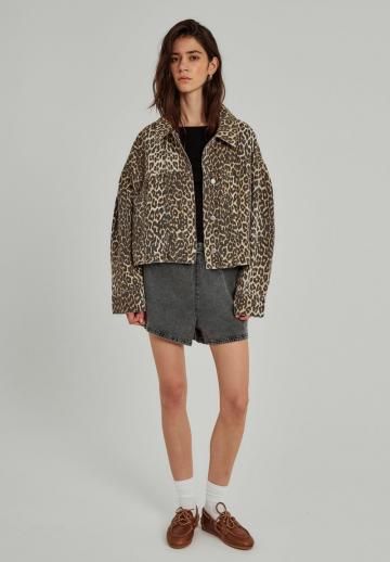 Джинсовая куртка