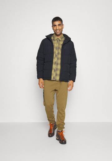 Зимняя куртка