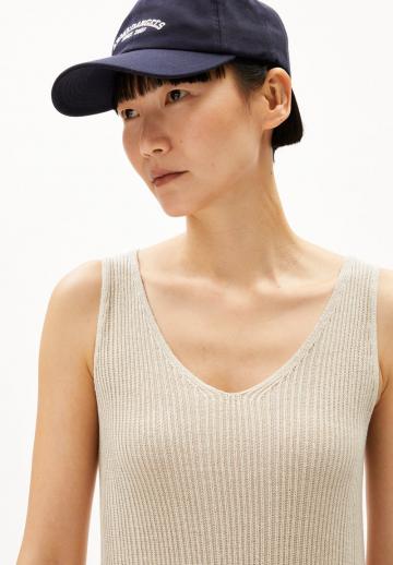 Вязаное платье