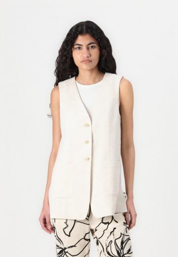 Длинный жилет
