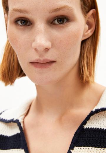 Вязаное платье